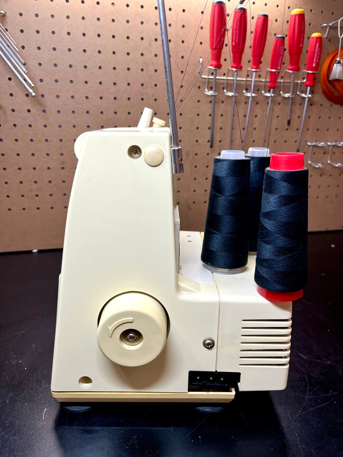 Singer 14U32a - 3 Thread Serger (Used)