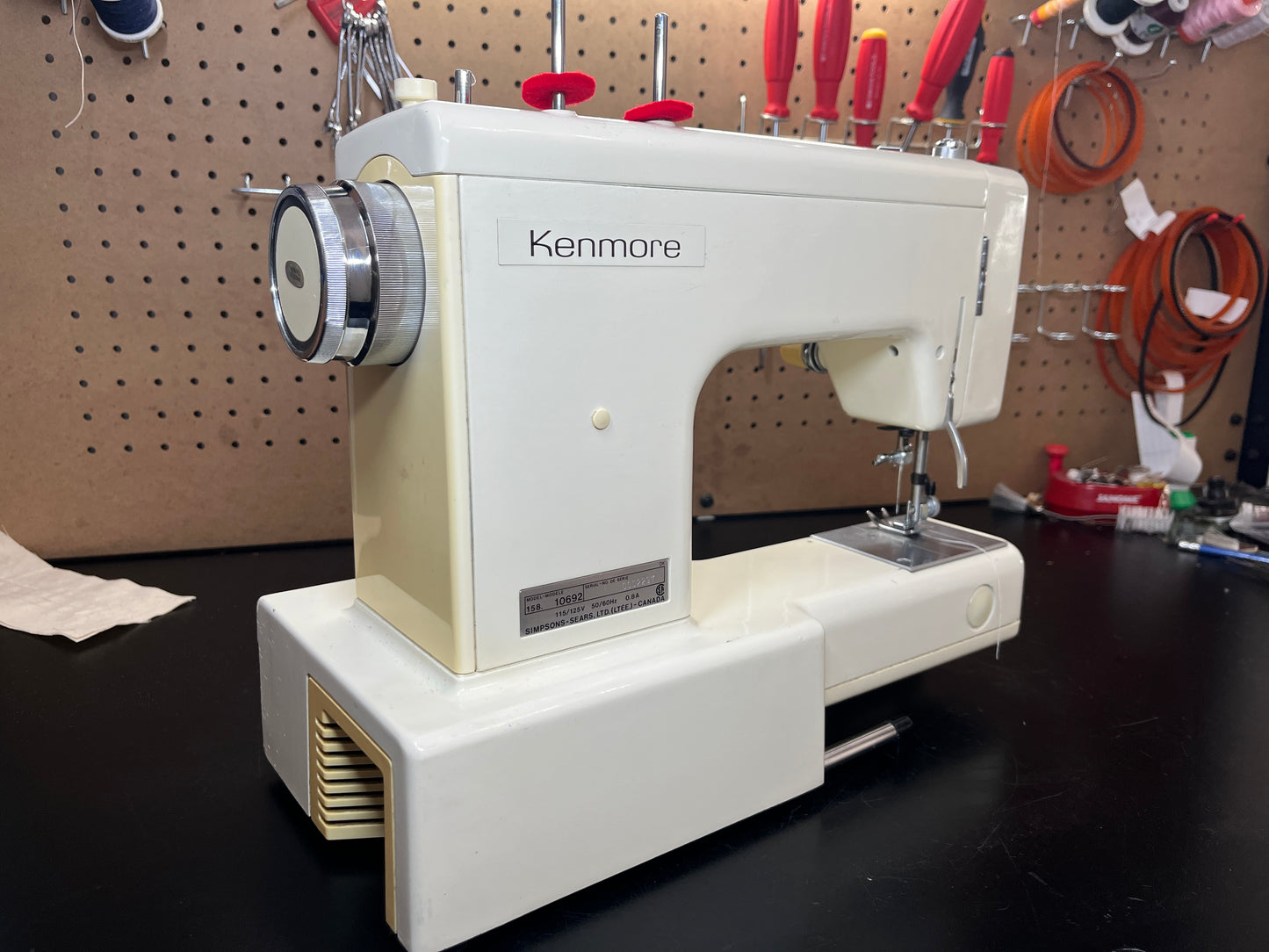 Kenmore 158.10692 Sewing Machine (Used)